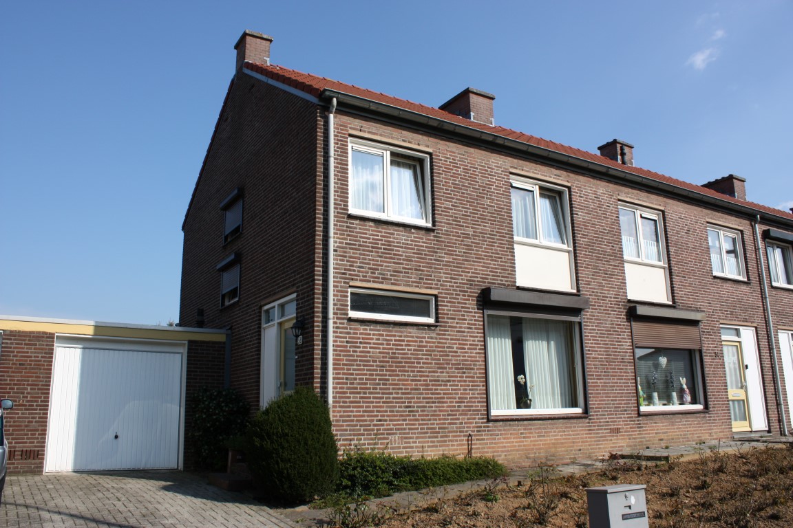 Onze Lieve Vrouwestraat 58, 6461 BS Kerkrade, Nederland
