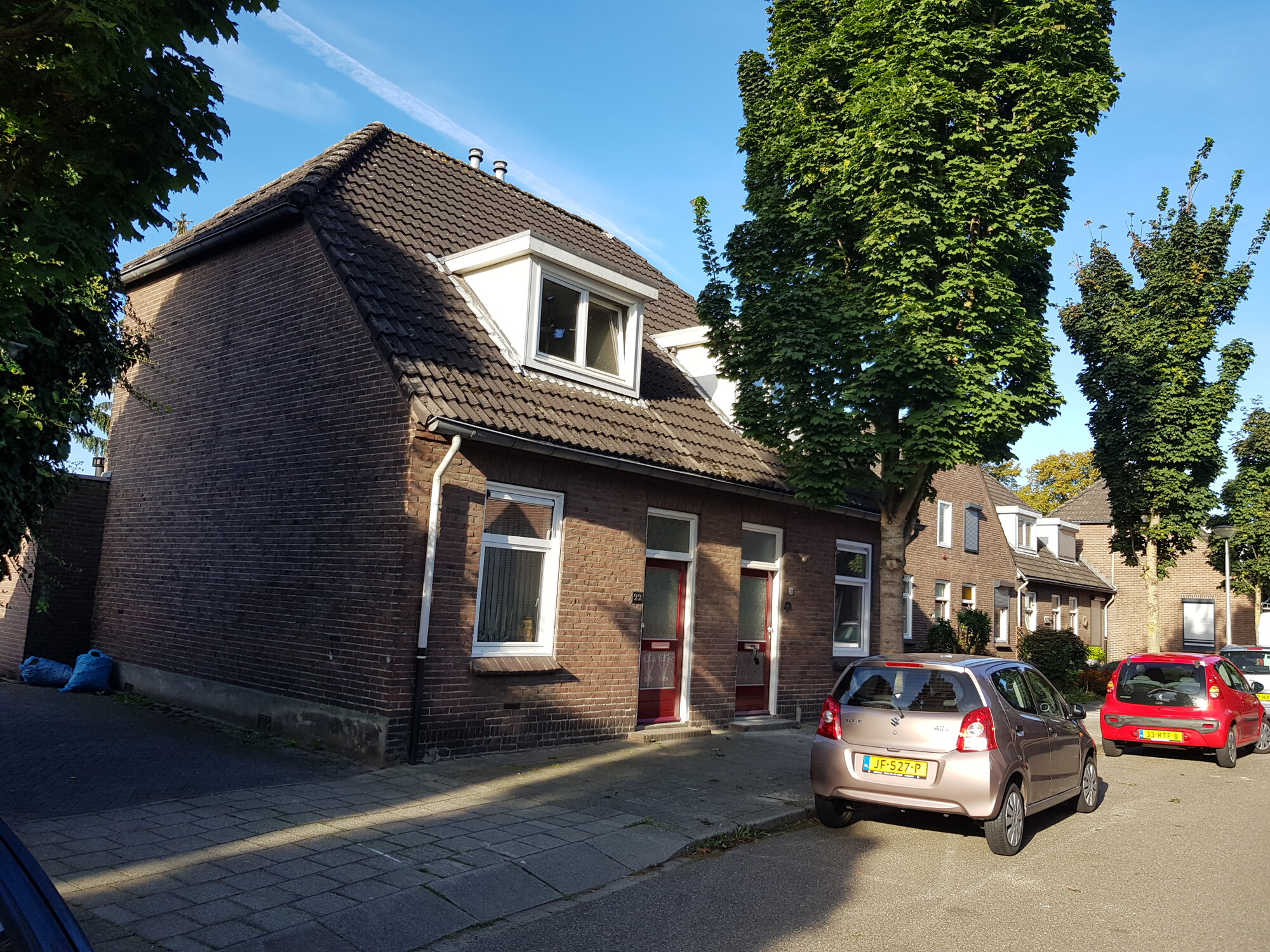 Emmastraat 16