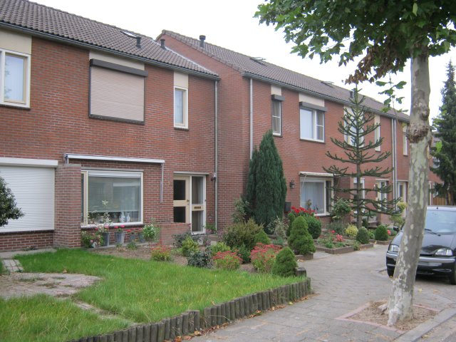 Pastoor Kesselsstraat 1