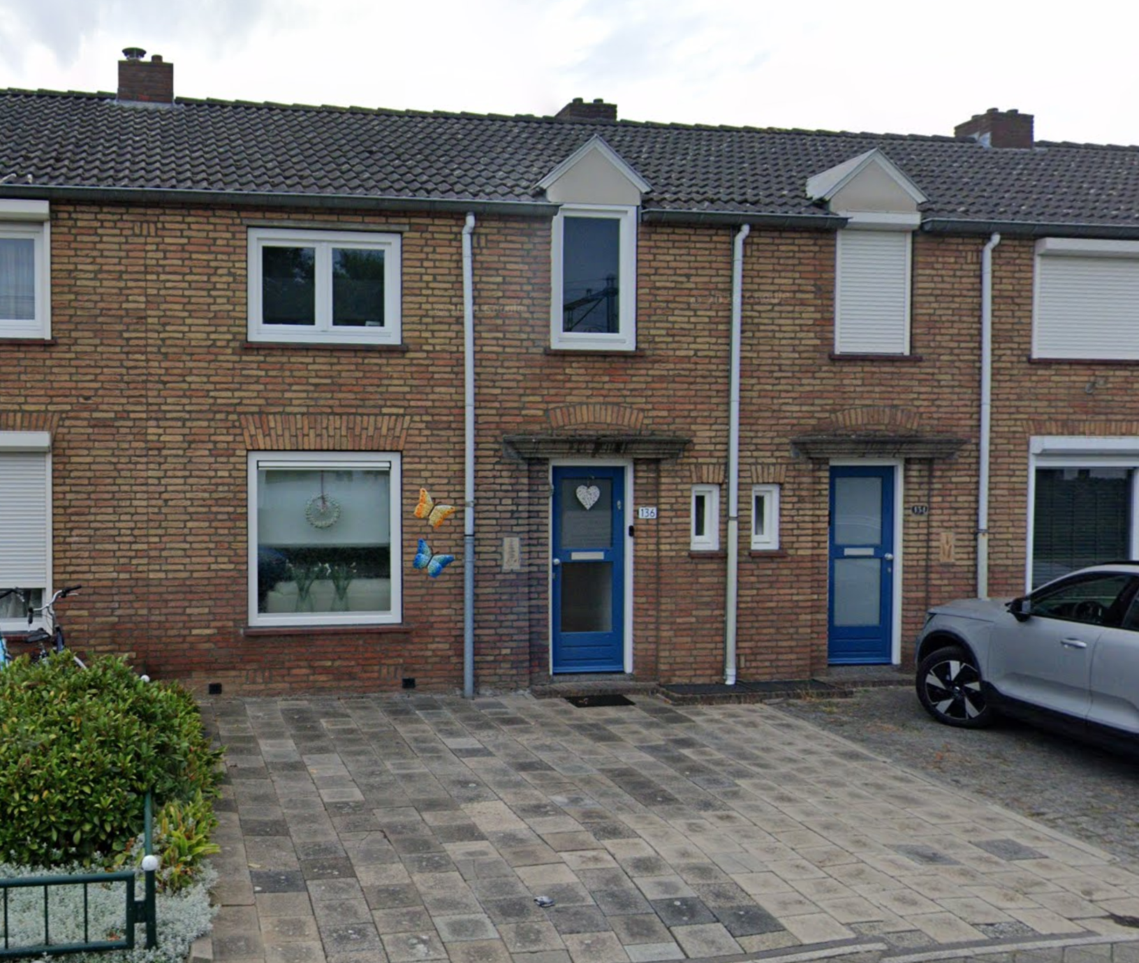 Tussenwoning te huur: Bloemenweg 136, Heugemerveld Maastricht