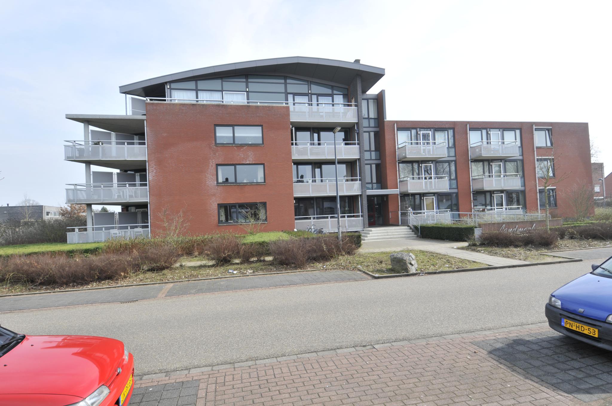 Appartement te huur: Oude Roermondseweg 25, Herten Herten