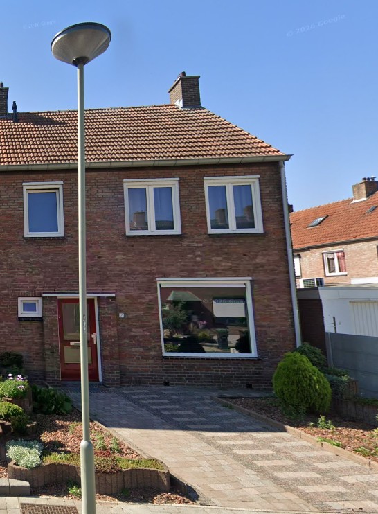 Hoekwoning te huur: Plutostraat 2, Geleen-Centrum Geleen