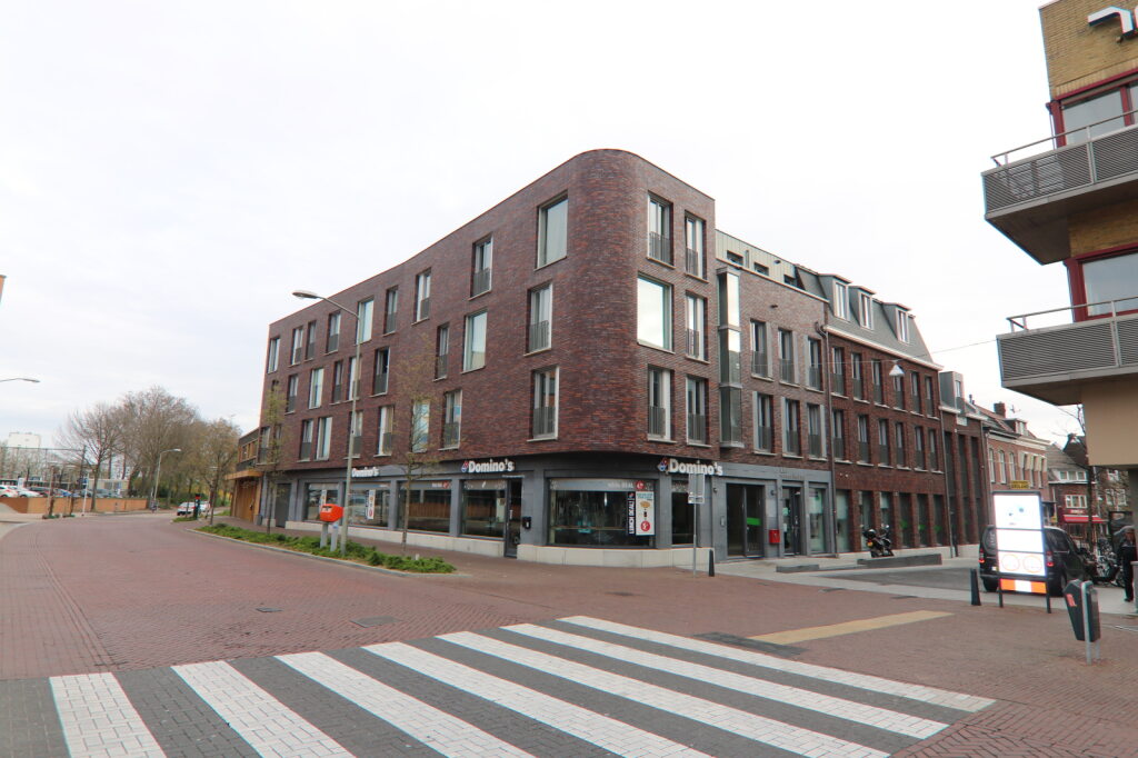 Studio for rent: Stationsstraat 95, Sittard-Centrum Sittard