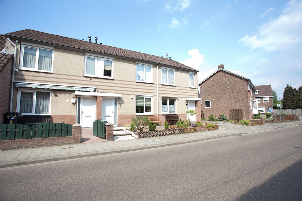 Terraced house for rent: Deken Meys-erf 44, Hoensbroek-Centrum Hoensbroek