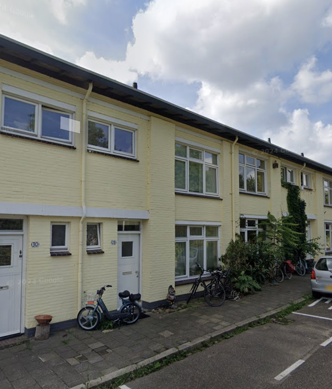 Tussenwoning te huur: Halvemaanstraat 28, Brusselsepoort Maastricht