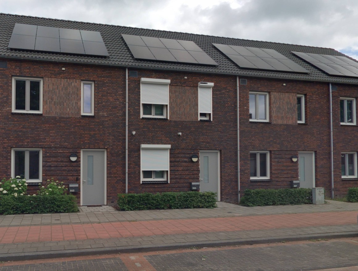 Tussenwoning te huur: Bredeweg 357, Roermondse Veld Roermond
