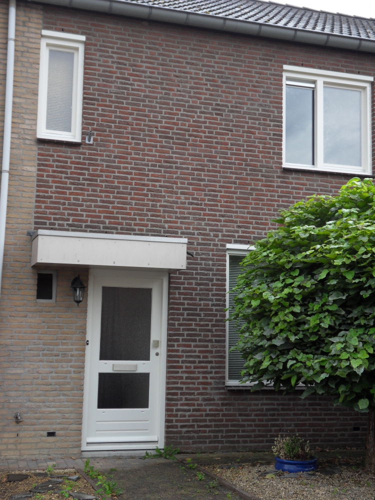 Terraced house for rent: Hertog Willemstraat 20, Hondsbroek Born