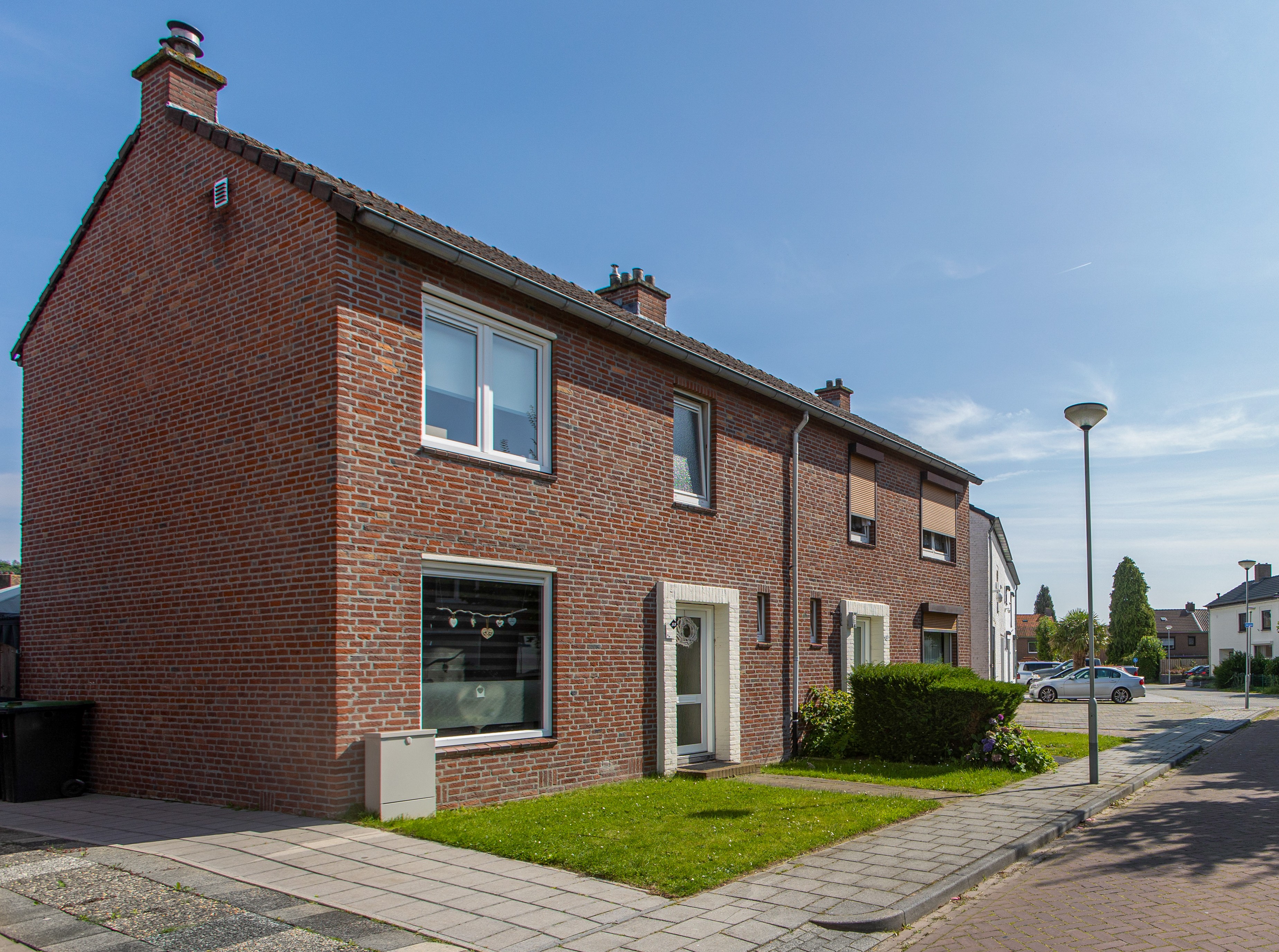Twee-onder-één-kap te huur: Maarten Trompstraat 57, Eiske Landgraaf