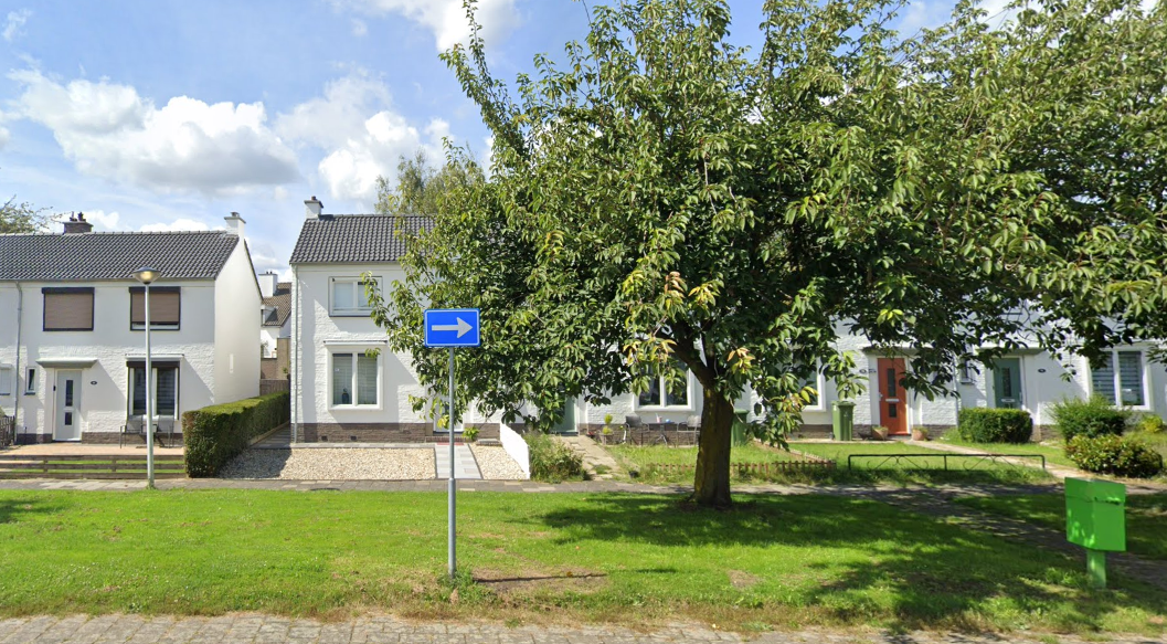 Terraced house for rent: Henri Jonaslaan 78, Caberg Maastricht