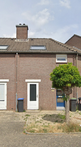Terraced house for rent: Parallelweg 209, Eikenderveld Heerlen