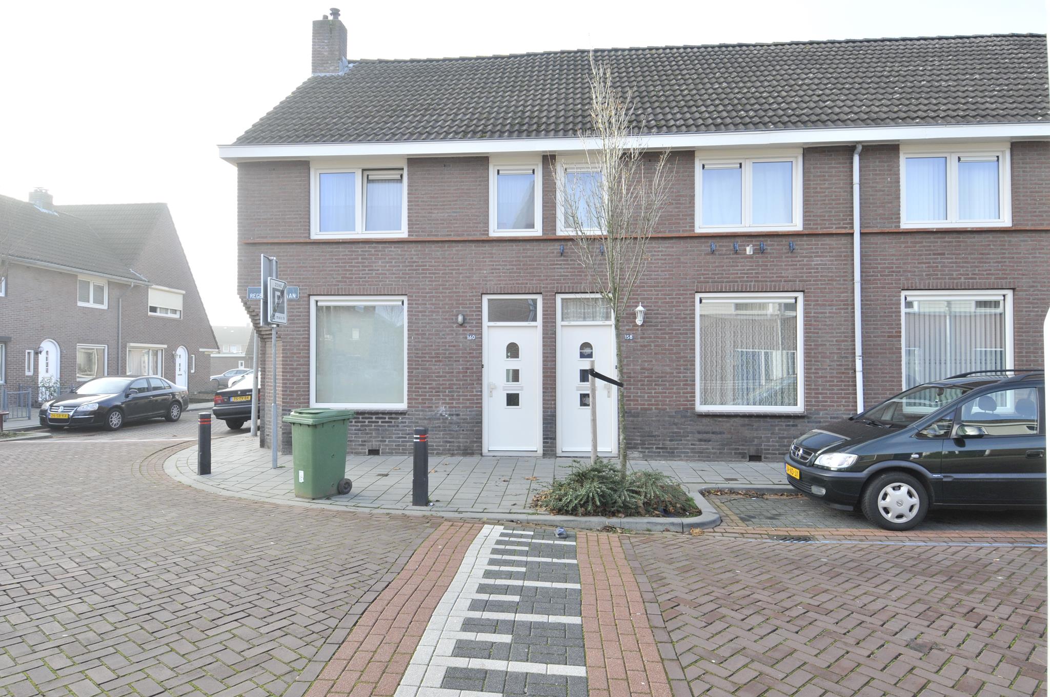 Corner house for rent: Koningin Regentesselaan 160, Roermondse Veld Roermond