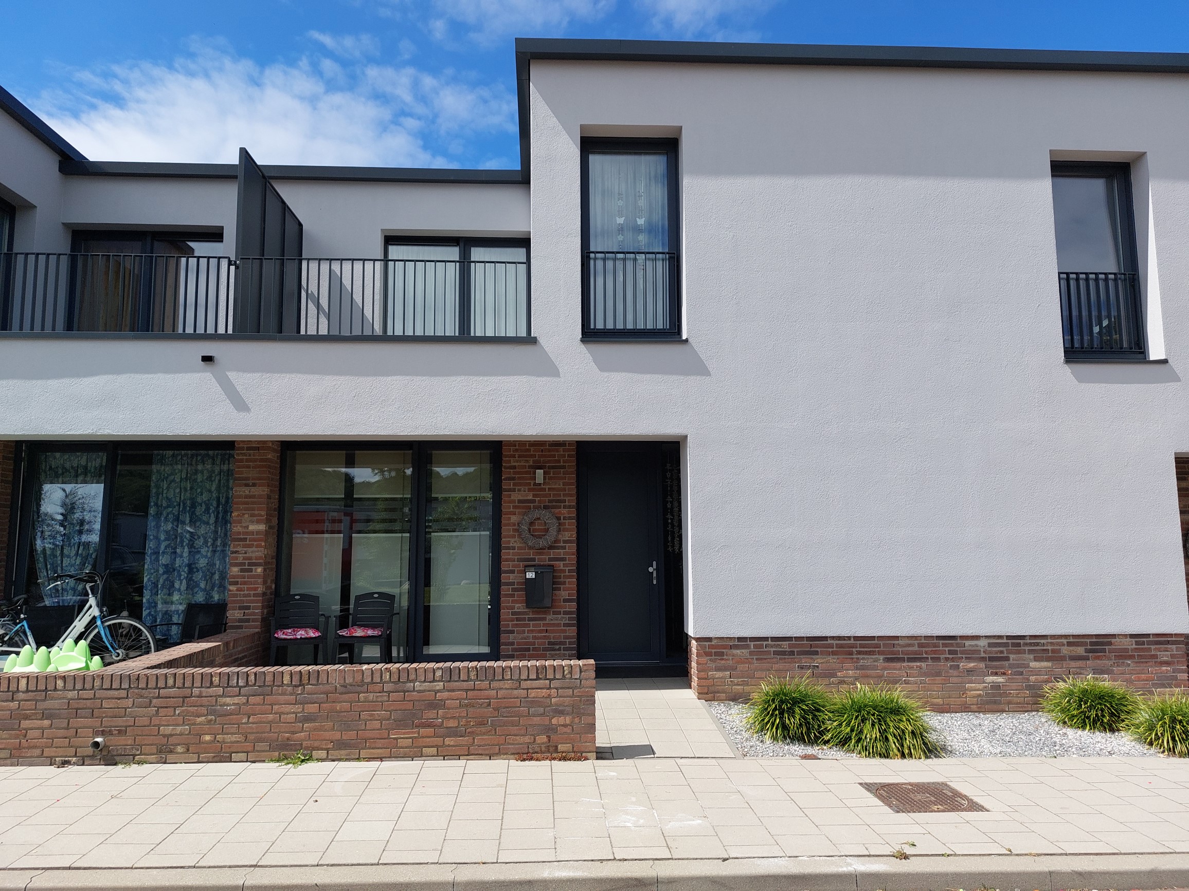 Tussenwoning te huur: Burg.Dohmenplein 12, Hopel Eygelshoven