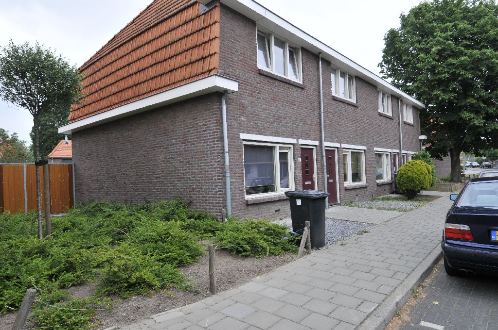 Karel van Den Oeverstraat 17, 6416 TD Heerlen, Nederland