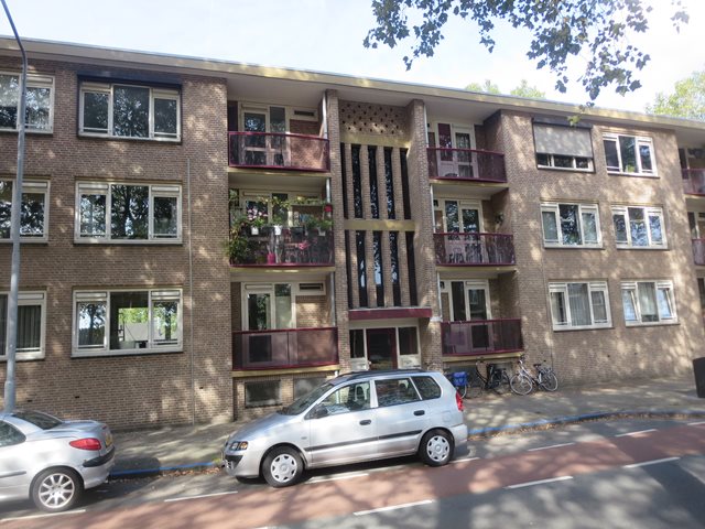 Emmastraat 64